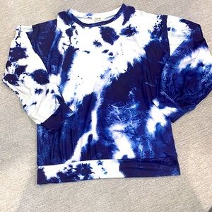 Blue and white long sleeve cotton blend top. Women’s size L